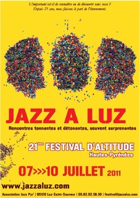 Stand des allumés du jazz à Luz saint sauveur